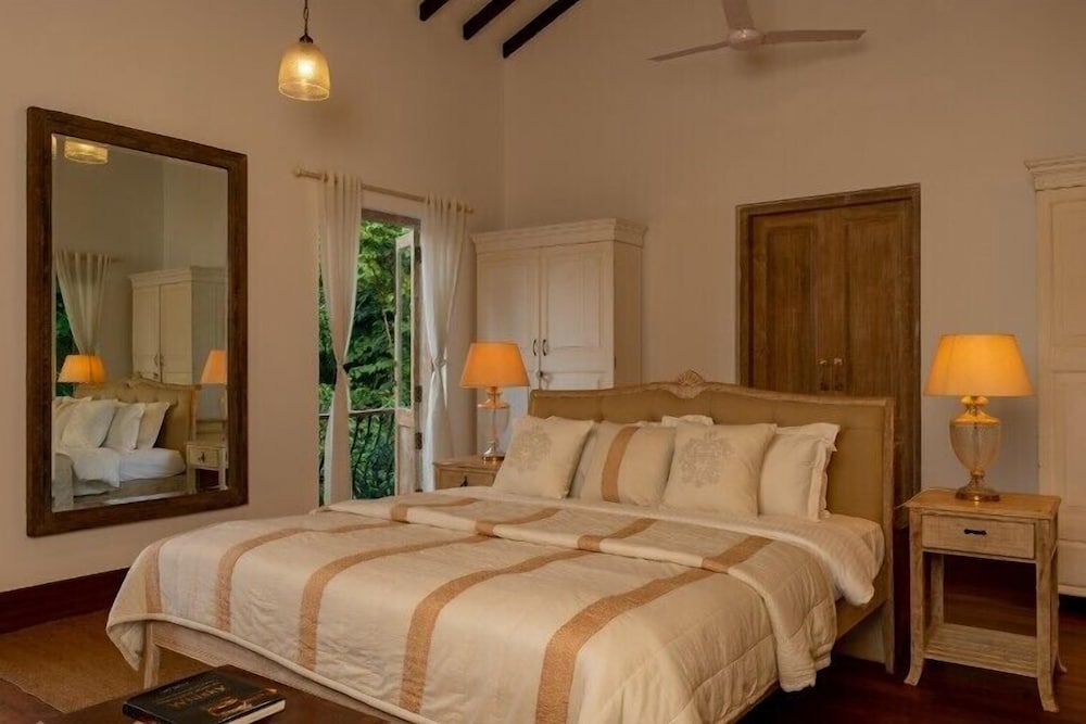 Room, 4 Bedrooms (70 Vale)