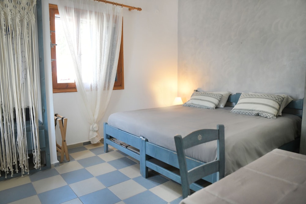 Apartment, 2 Bedrooms, Sea View photo 3