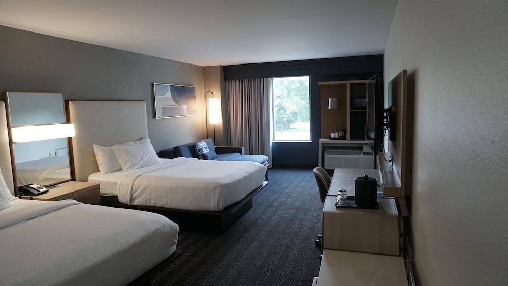 Room, 2 Queen Beds - Photo 5