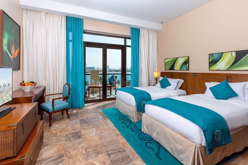 Luxury Twin Room, 2 Twin Beds, Balcony (Palm View)