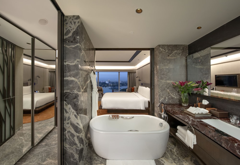 Executive Room, 1 King Bed