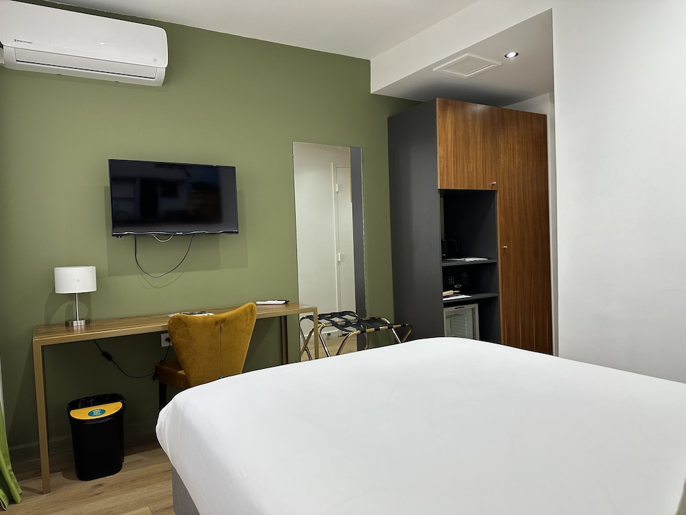 Comfort Room, 1 Double Bed - Photo 2