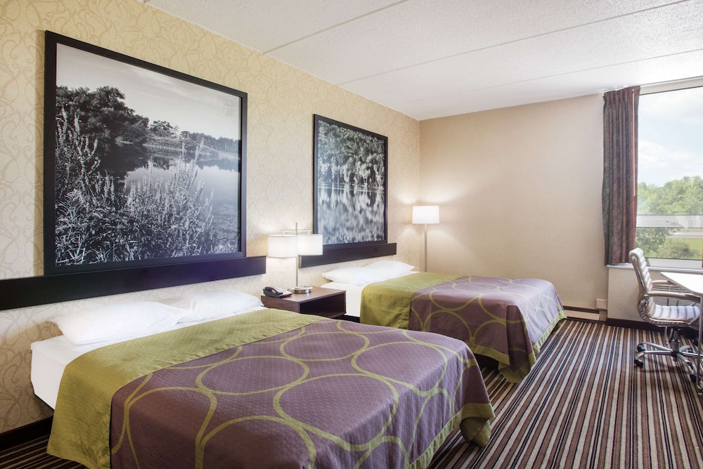 Suite, 2 Double Beds, Non Smoking (Oversized Suite) - Photo 2