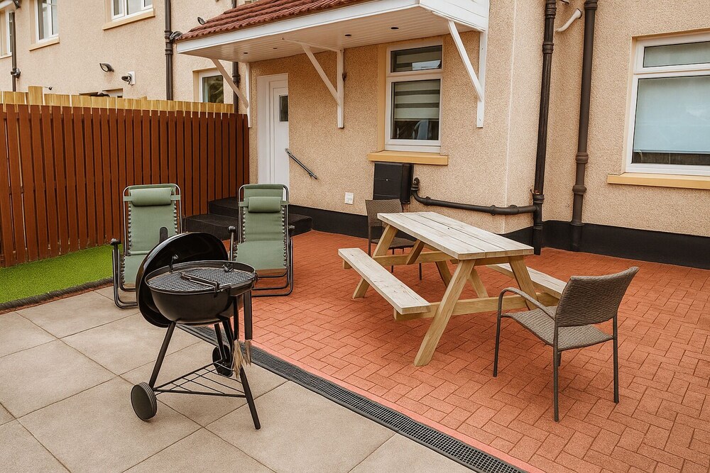 House, Patio