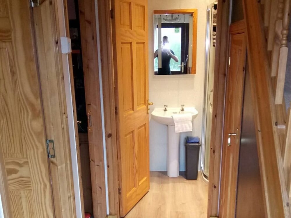Single Room, Private Bathroom (Private Shower Facilities) photo 1