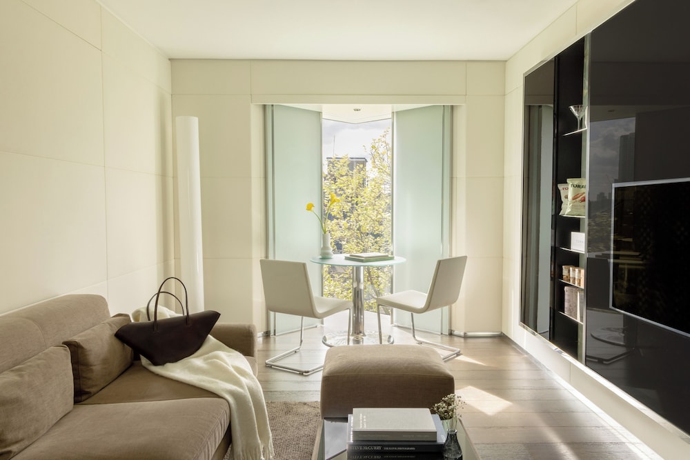 2Bedrooms Beyond ME+ Panoramic City View