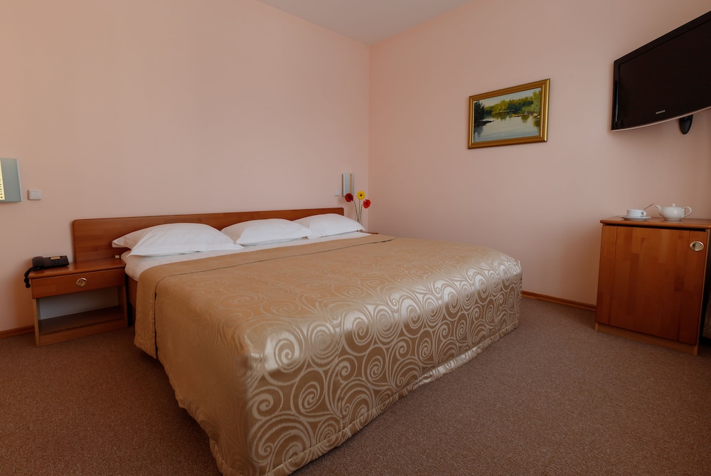 Junior Suite, 1 Bedroom, Courtyard View photo 3