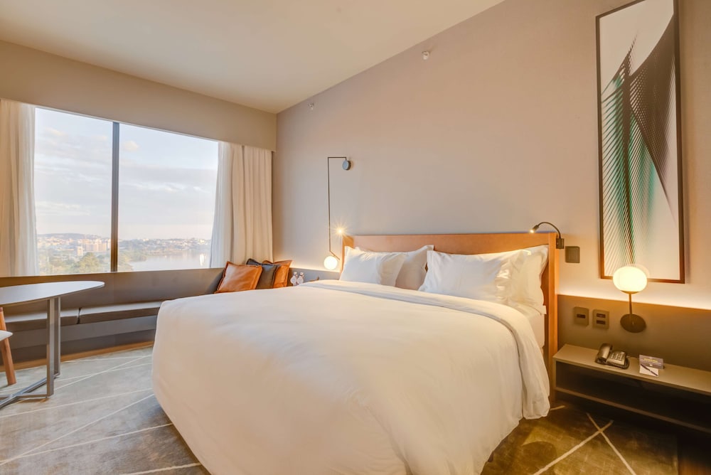 Superior Room, 1 King Bed, River View - Photo 3