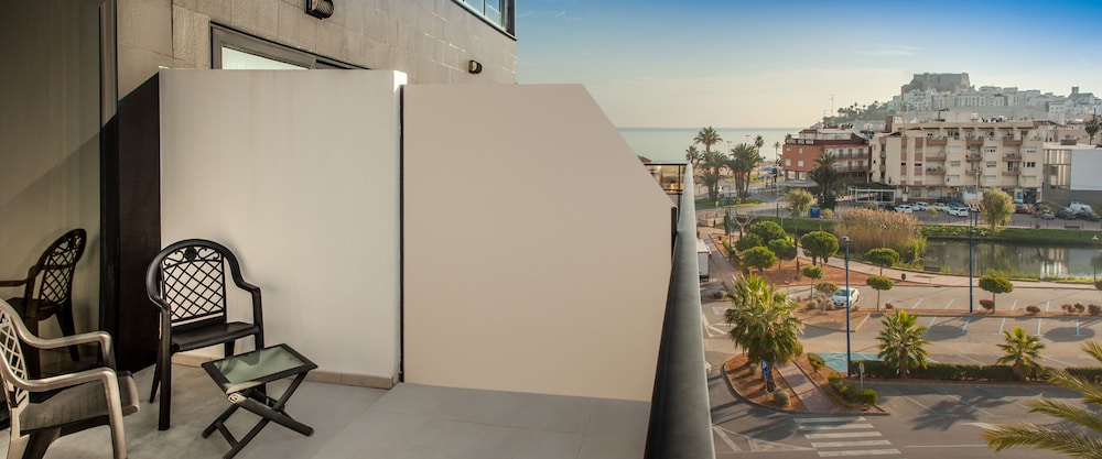 Junior Suite, Balcony (3 Adultos) Junior Suite, Balcony (3 Adultos)