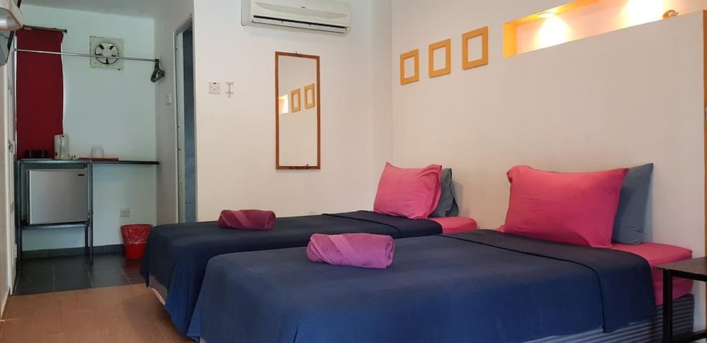 Standard Twin Room photo 2