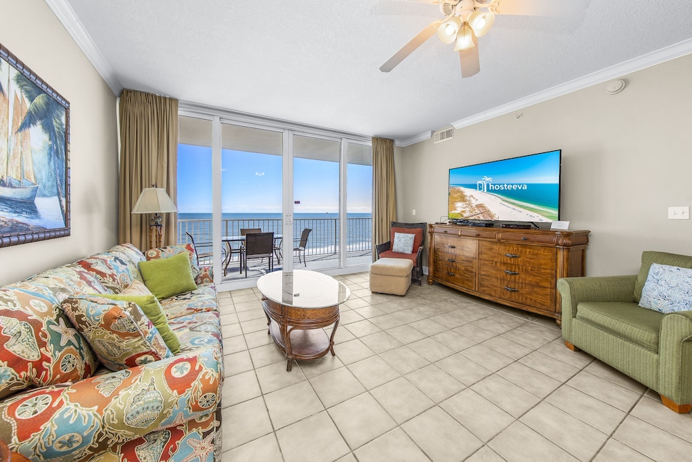 Exclusive Condo, 3 Bedrooms, Beach View
