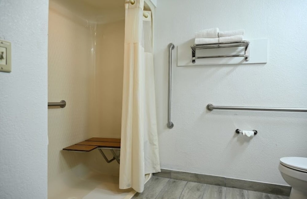 Rodeway Inn, Photo 2