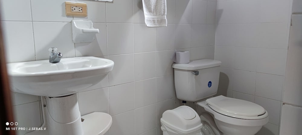 Standard Double Room, Multiple Beds photo 2