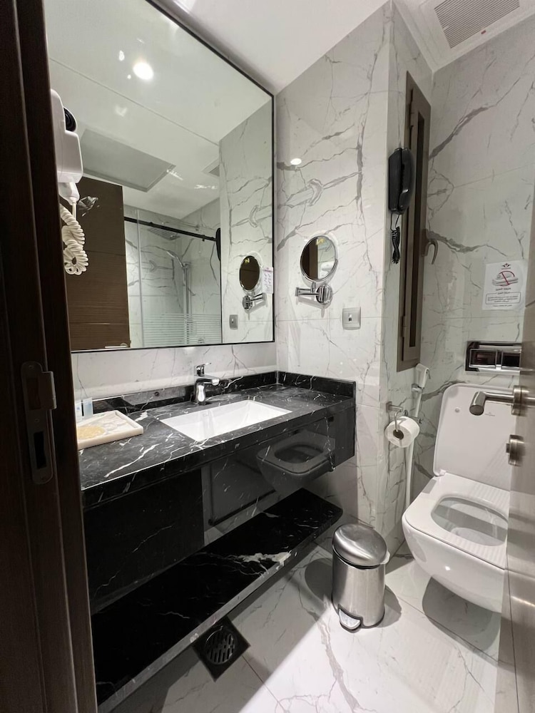 Two Connected Bedrooms, 6 Persons - Photo 3
