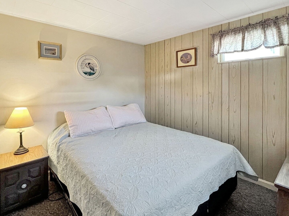 House, 2 Bedrooms photo 1