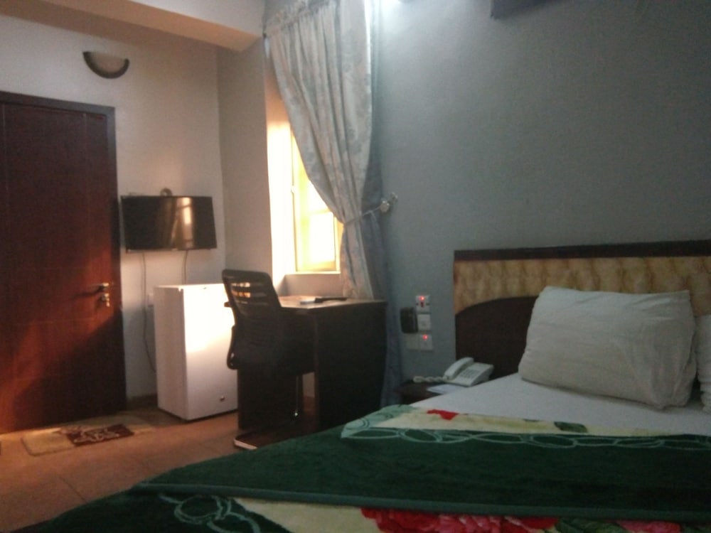 Basic Room photo 3