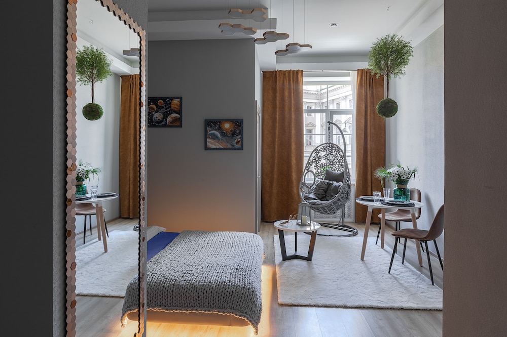 Classic Apartment, 1 Queen Bed (Levitation) photo 1