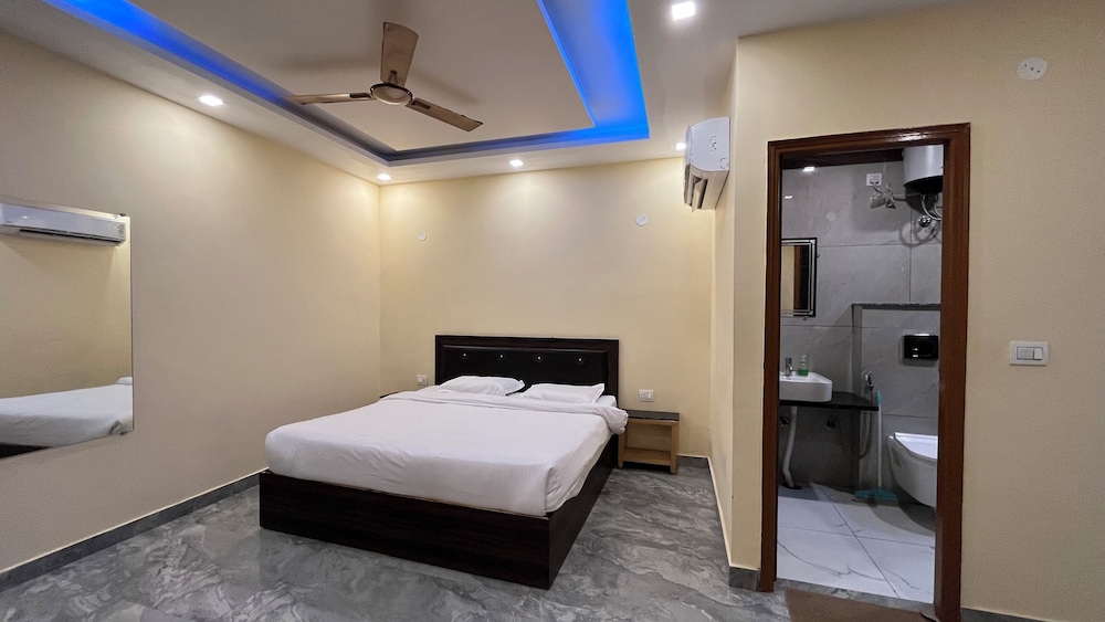 Deluxe Double or Twin Room, Balcony, Mountain View