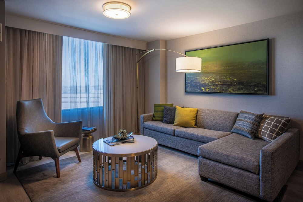 Suite, 1 Bedroom photo 1
