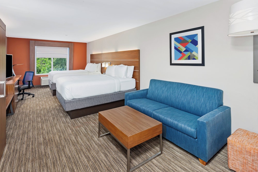 Suite, 2 Queen Beds, Mobility Accessible (Accessible Tub) - Photo 1