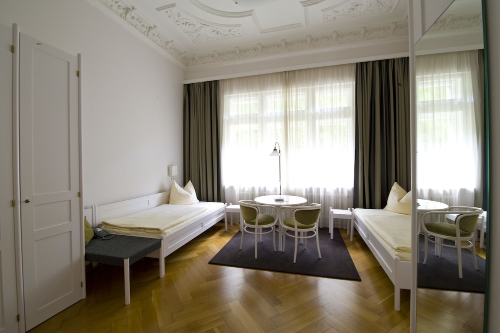 Twin Room photo 2