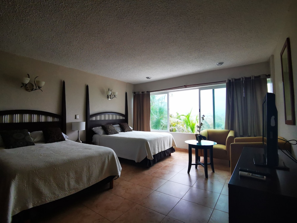 Superior Studio