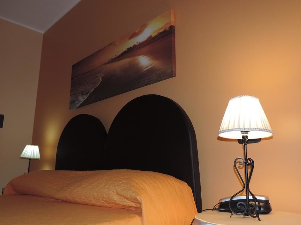 Deluxe Double or Twin Room, Balcony photo 3