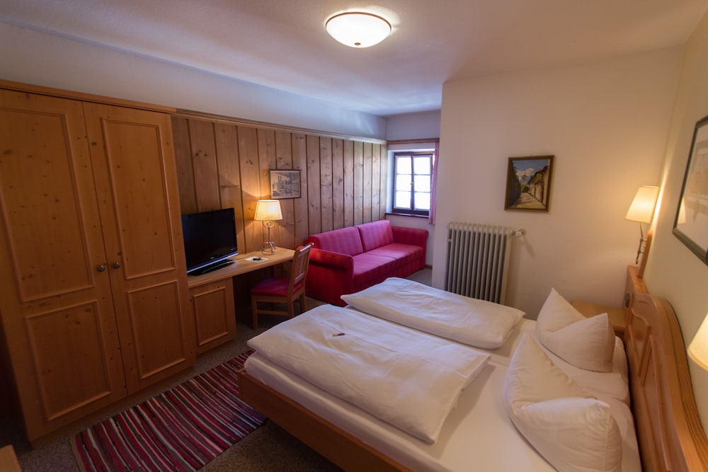 Double Room - Photo 5