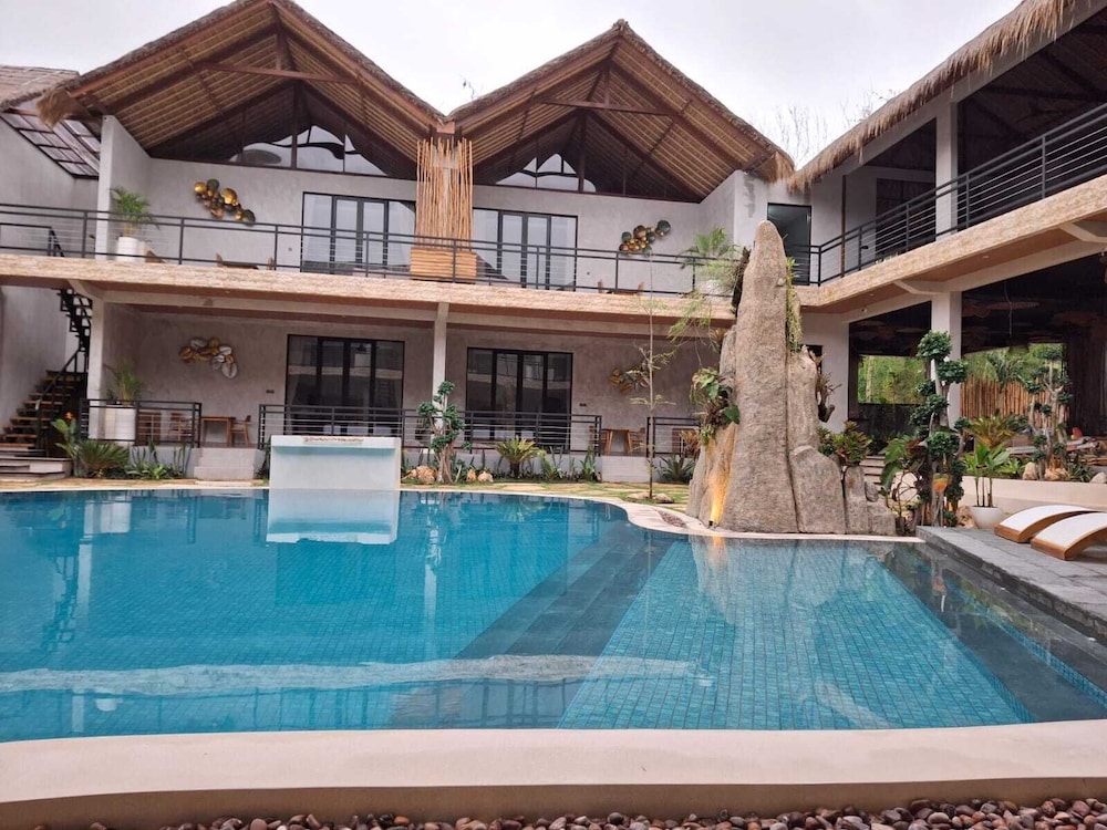 Premium Suite, Pool View photo 1