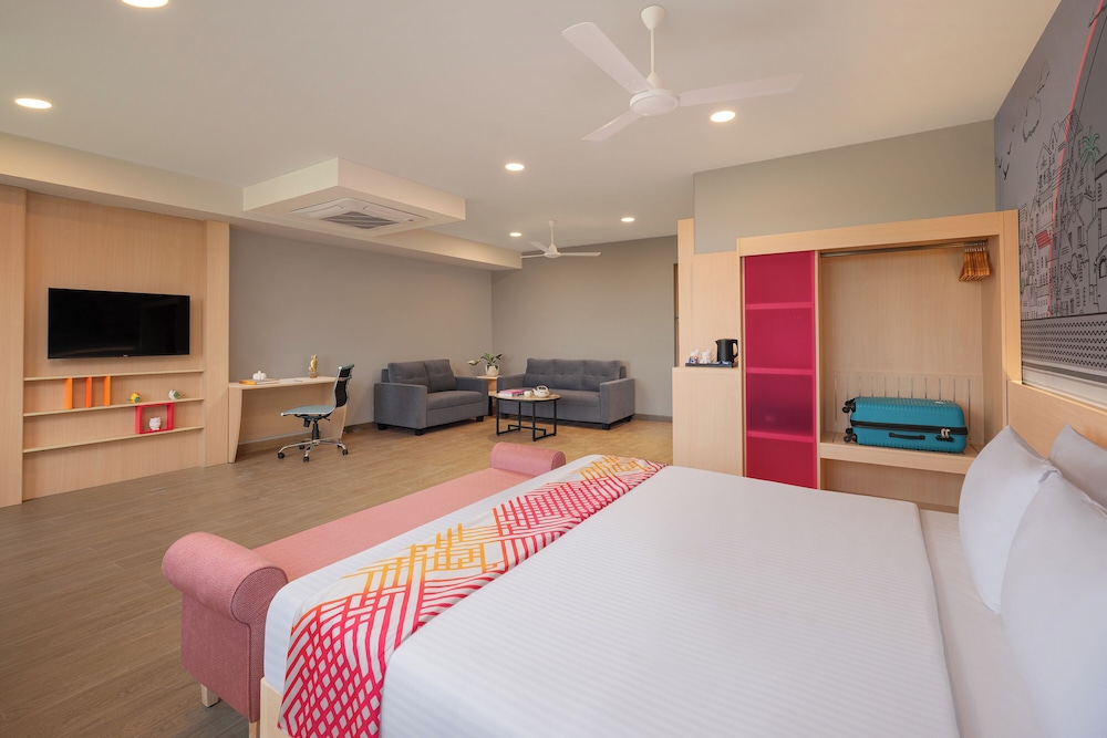 Executive King Room - Photo 3