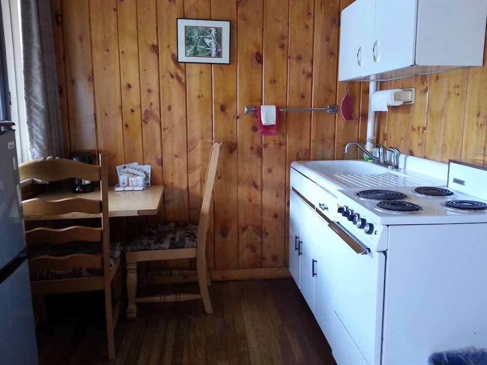 Comfort Room, 1 Bedroom, Kitchenette photo 2