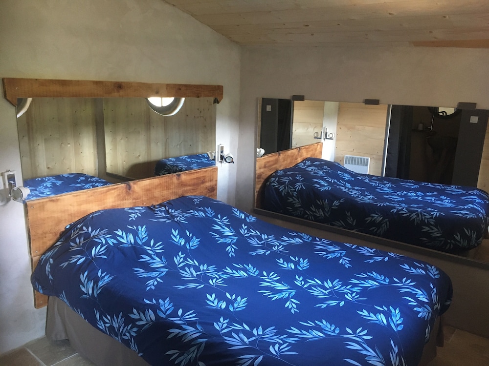 Honeymoon Chalet, Ensuite, Mountain View photo 1