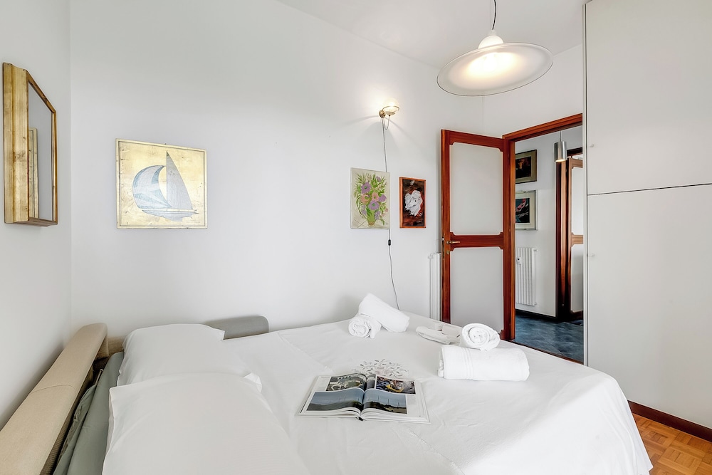 Family Apartment, Multiple Bedrooms, 2 Bathrooms (Owl House)