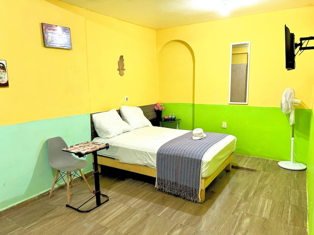 Basic Room photo 2