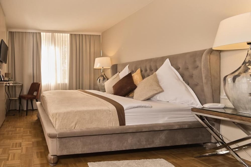 Superior Double Room - Photo 2