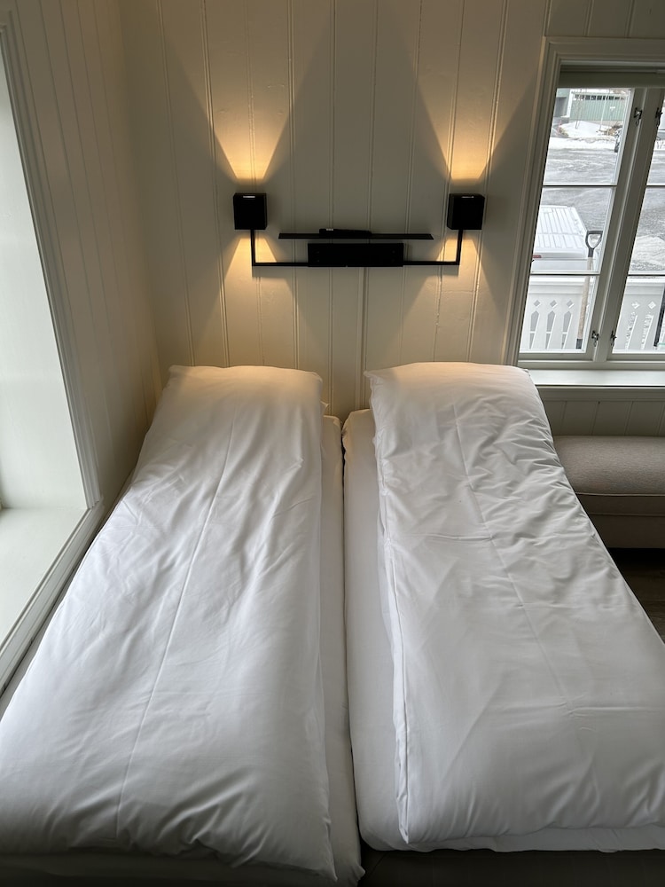 Deluxe Apartment, Private Bathroom, Sea View photo 3