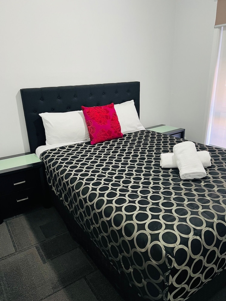 Economy Apartment, 2 Bedrooms, Non Smoking, Microwave