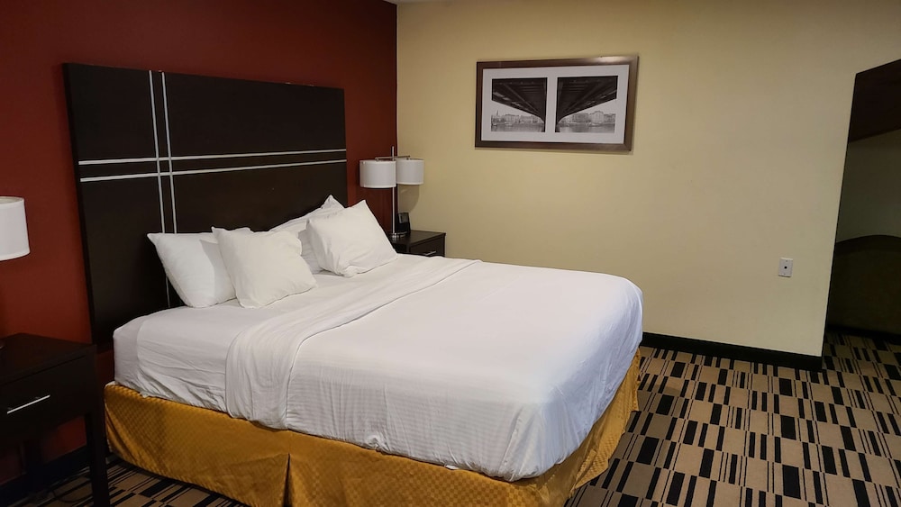 Suite, 1 King Bed, Jetted Tub