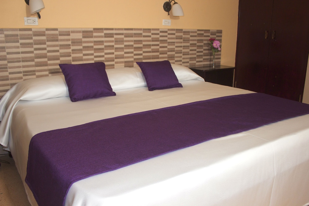 Standard Double Room, 1 Queen Bed photo 3