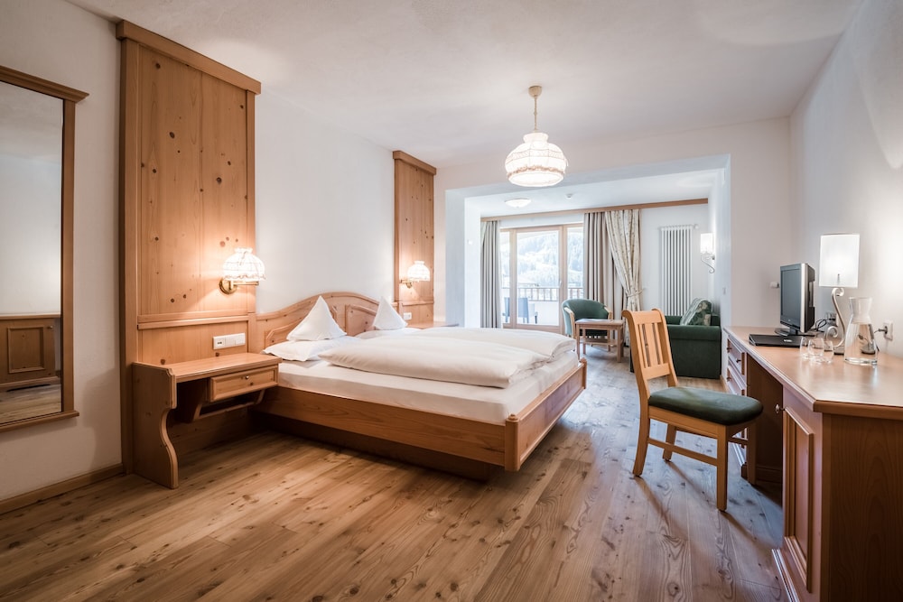 Double Room (Edelweiss)