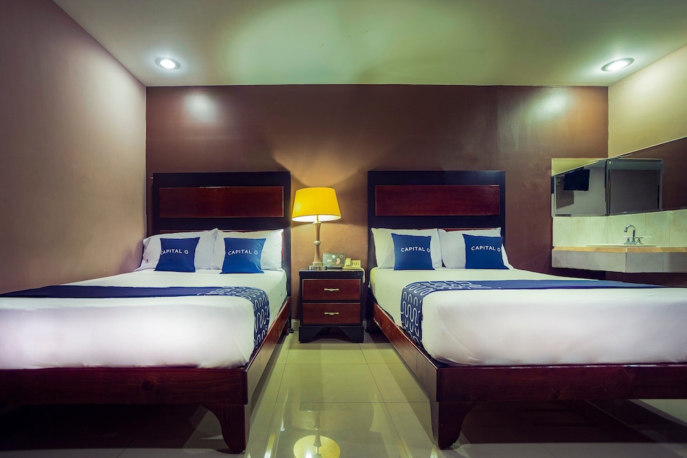 Standard Room, 2 Double Beds - Photo 2