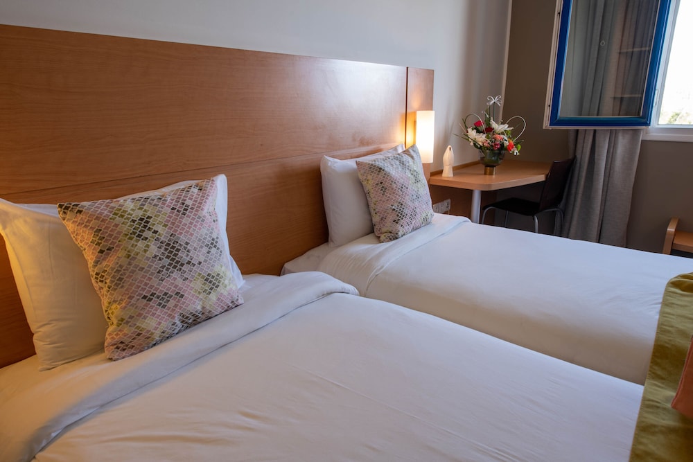 Superior Twin Room - Photo 1