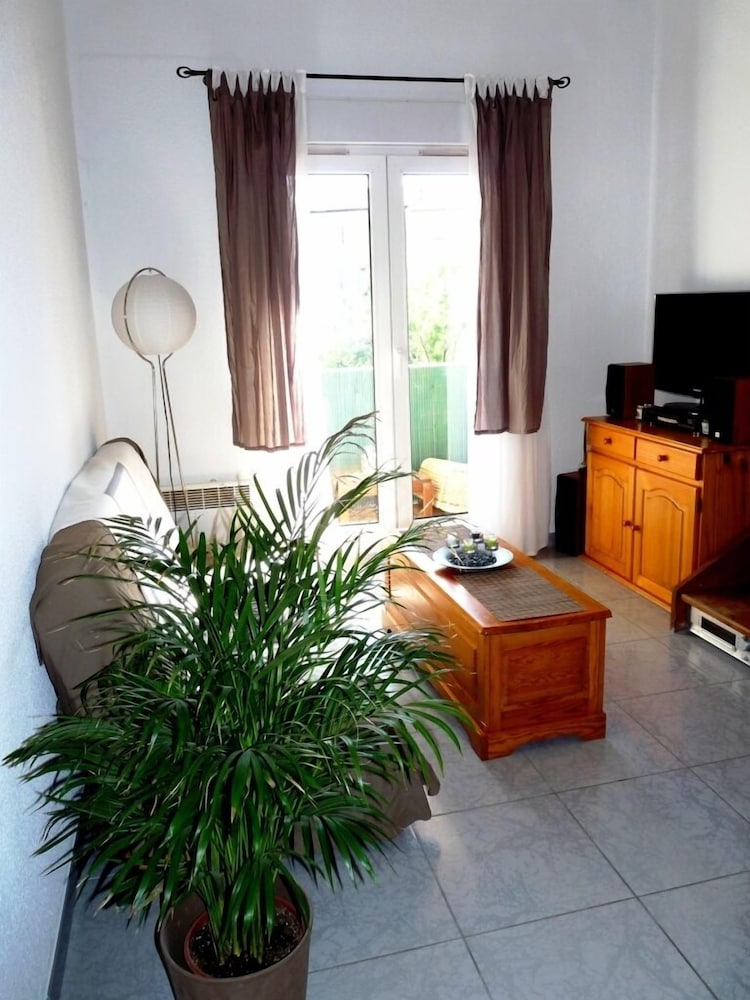 Studio (28-35m2) photo 2