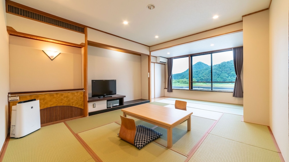 Economy Japanese-Style-Room with 10 Tatami mats - Shared Bathroom - Non-Smoking