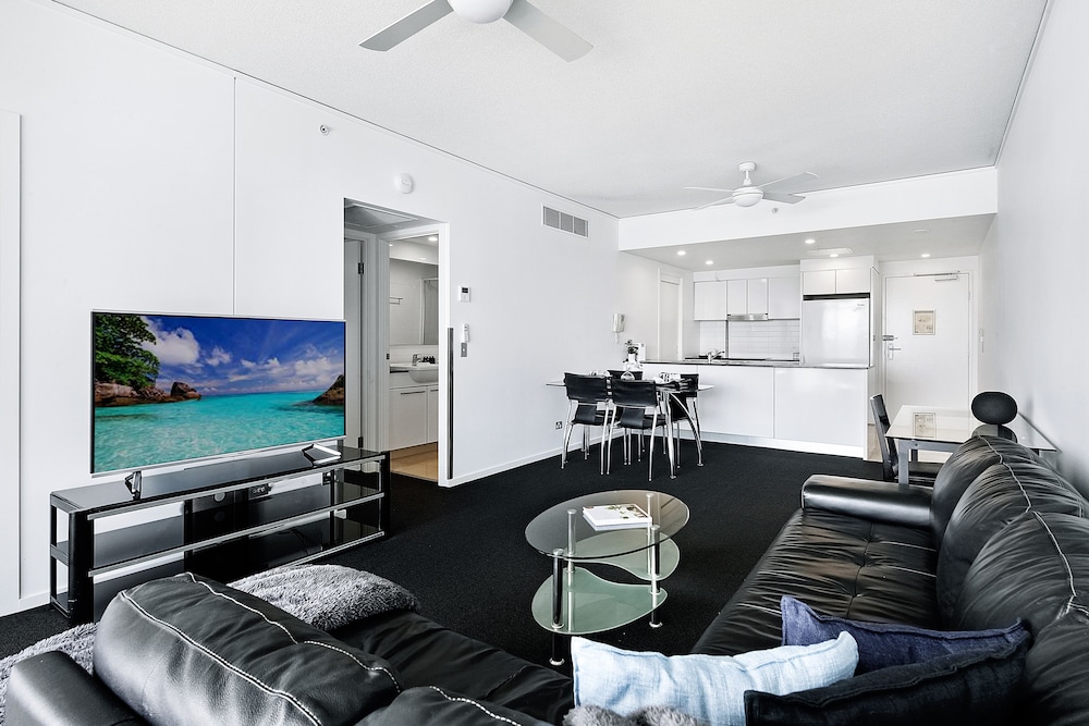 Apartment, 2 Bedrooms - Photo 29