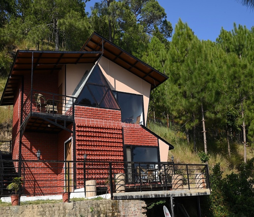 Superior Luxury Cottages
