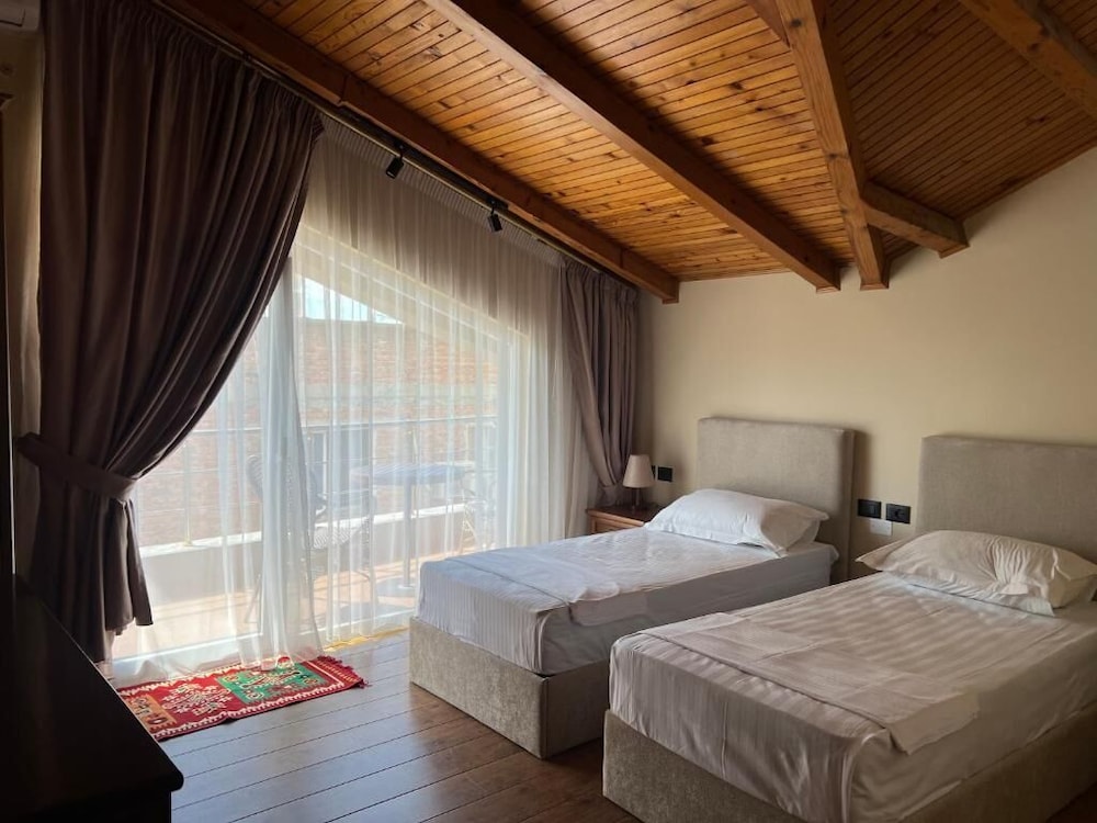 Standard Double or Twin Room, Balcony