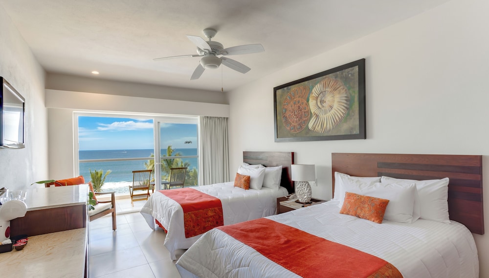 Suite, 2 Bedrooms, Balcony (Ocean front. Balcony or Terrace) - Photo 2