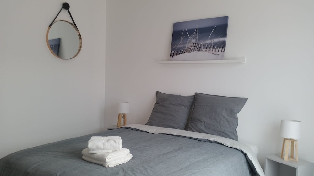 Basic Twin Room - Photo 1