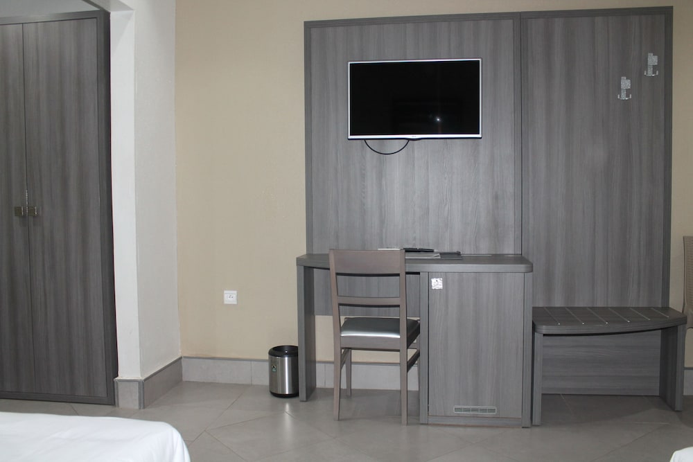 Standard Twin Room photo 2